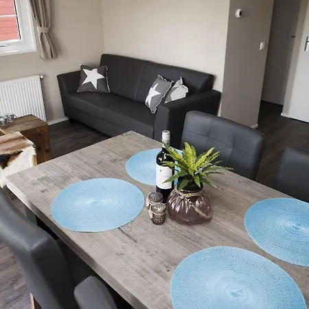 4+4 Pers. Veluwelounge Alpesi faház